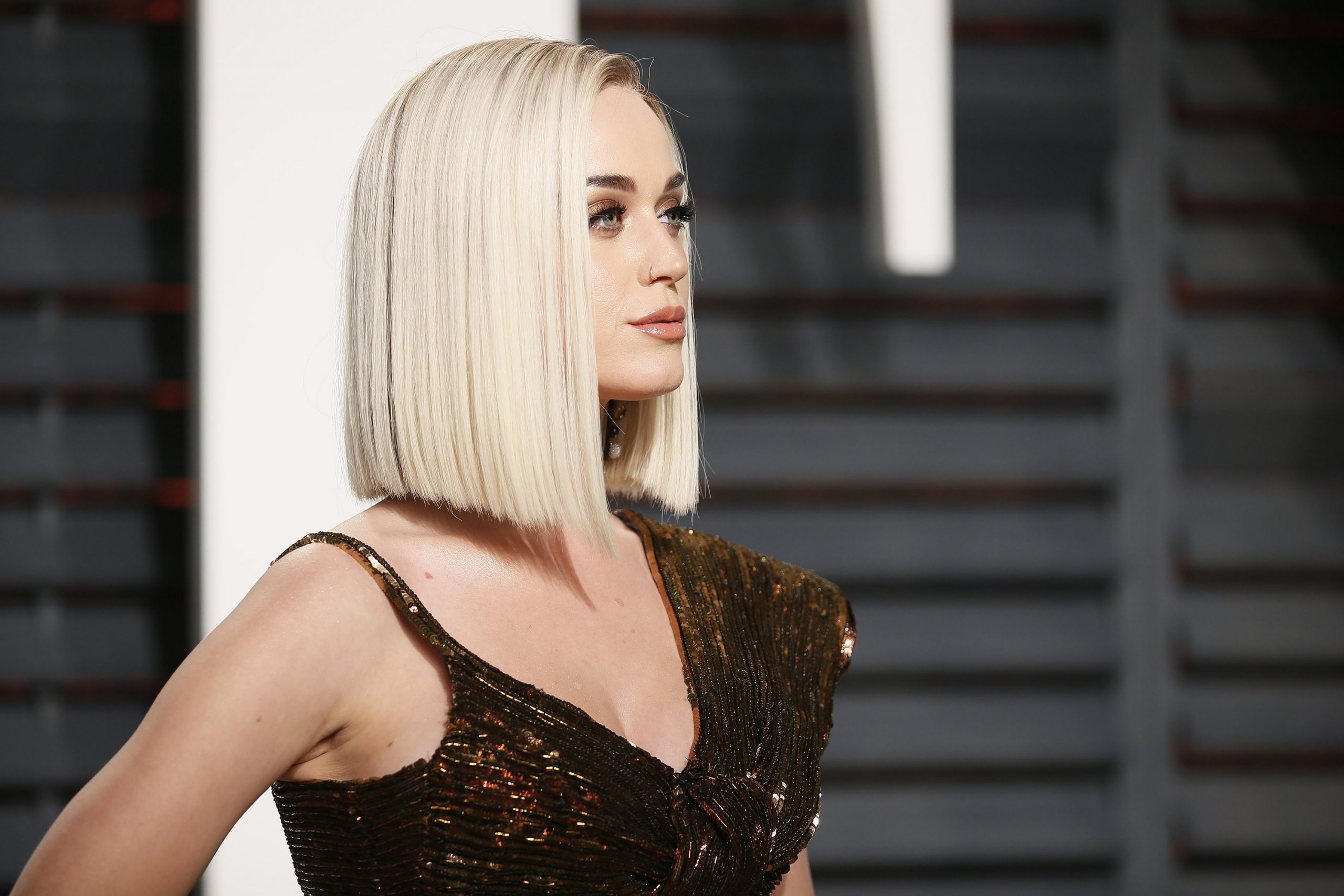 Katy Perry coleciona cabelos de celebridades