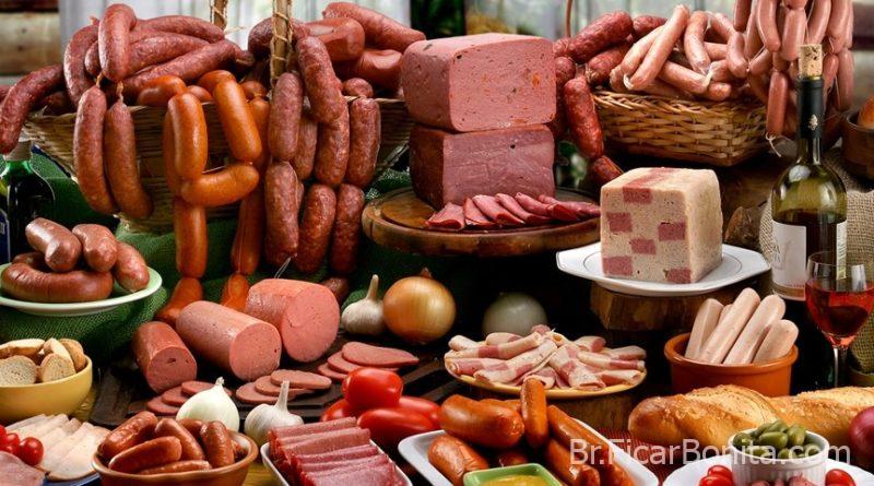 Carne processada 20 alimentos que fazem mal à saúde