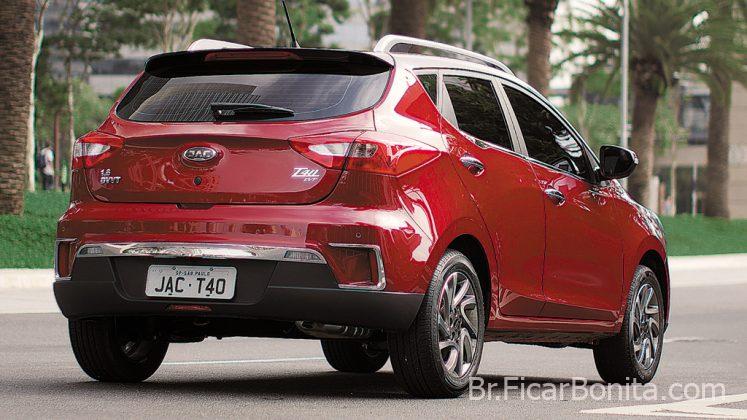 Jac T40 1.5 automático Top carros legais para escapar da era dos SUV's