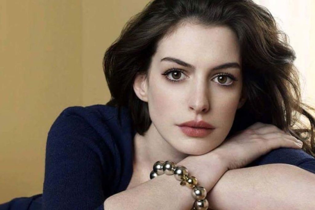 Anne Hathaway