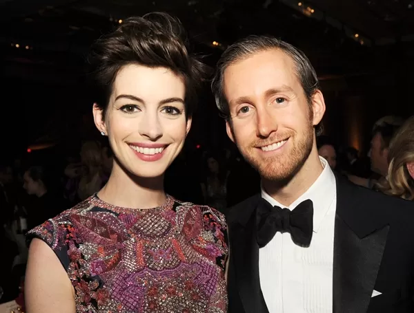 Anne Hathaway e Adam Shulman