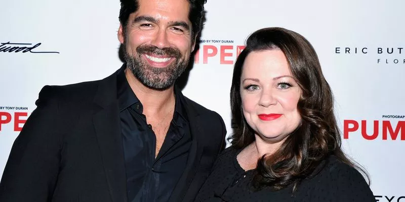 Brian Atwood e Melissa McCarthy