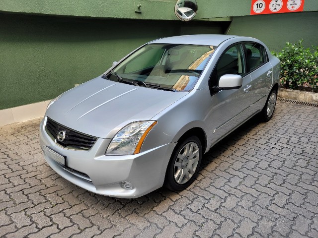 Nissan Sentra b16