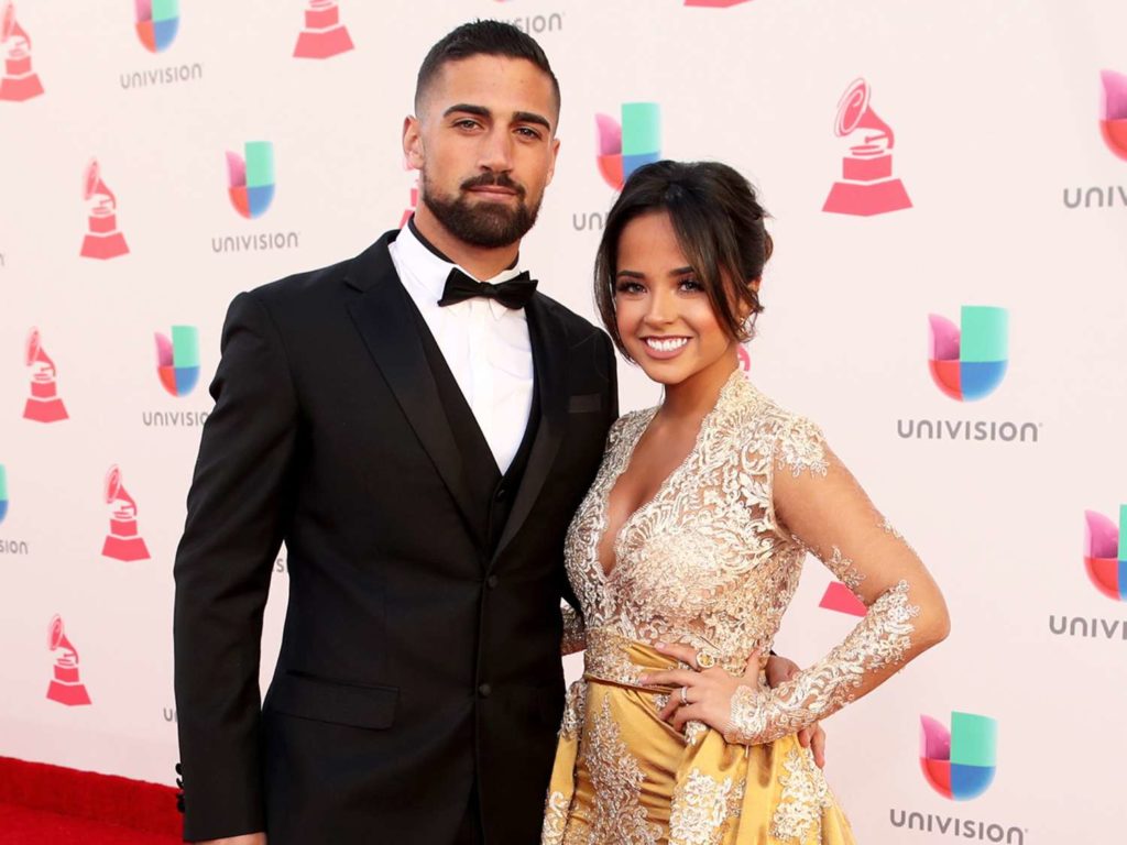 Becky G e Sebastian Lletget