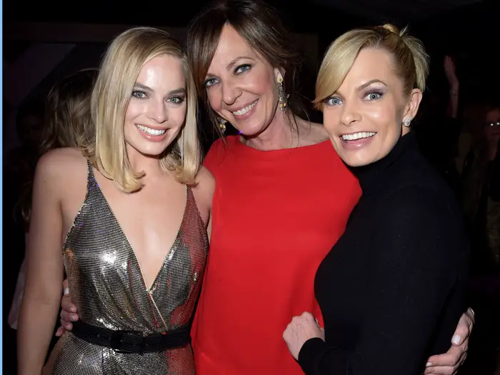 Margot Robbie e Jaime Pressly