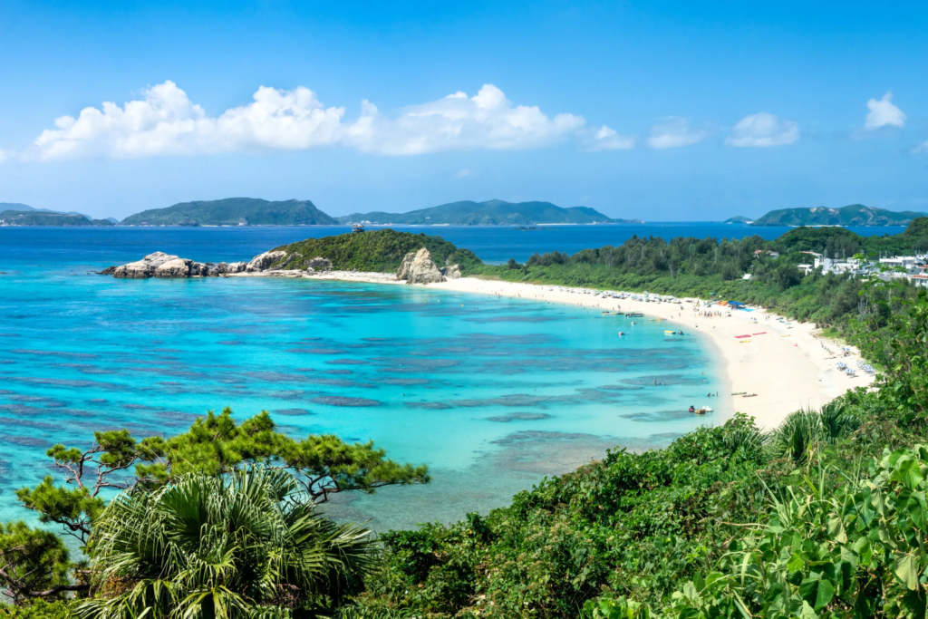 Praia de Aharen - Ilha Tokashiki, Japão